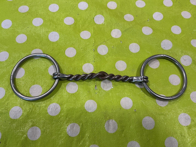 Bit Snaffle Twisted 5.25" 