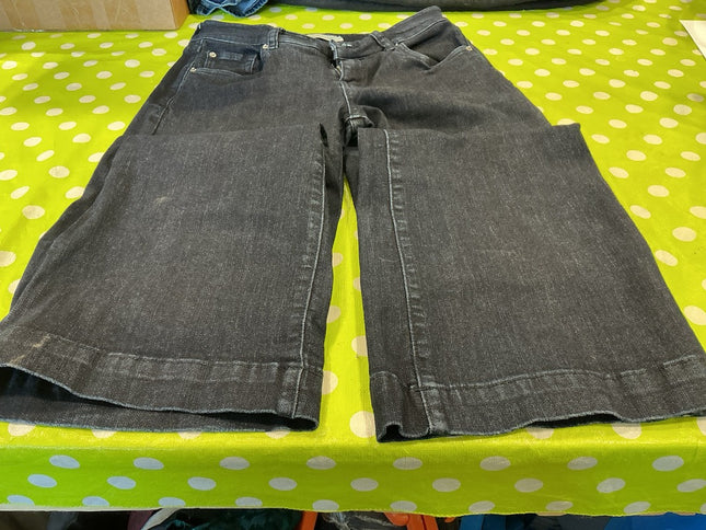 Jeans. Ranch Dress'n. Size Medium. Long Wide Leg