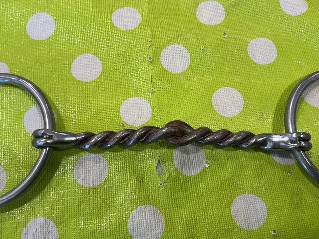 Bit Snaffle Twisted 5.25" 