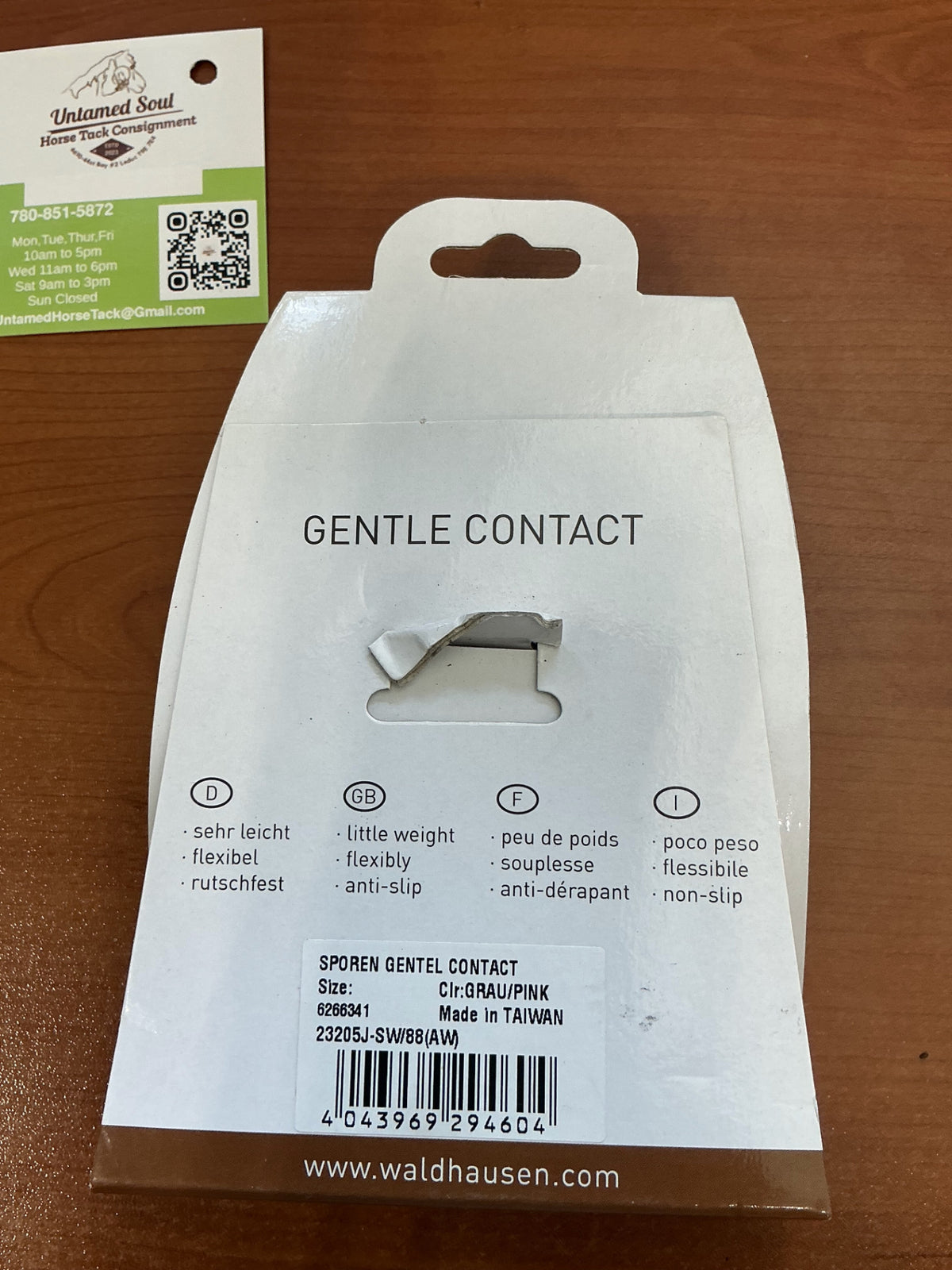 English Spurs Pink Plastic