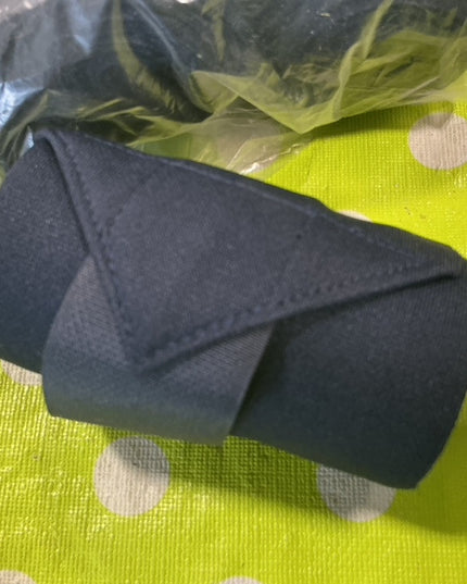 Wraps Standing Black Pony (4)
