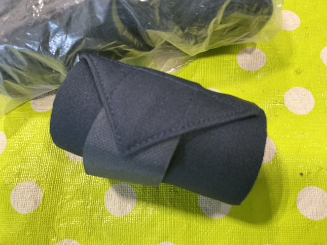 Wraps Standing Black Pony (4)