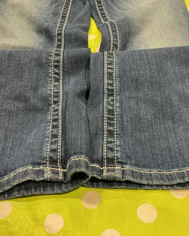 Jeans. Ariat Mid Rise Boot Size 25s