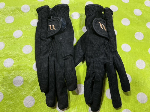 Riding Gloves – Back on Track | Used, Very Good