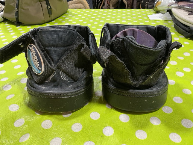 Soft Ride Boots Size  6
