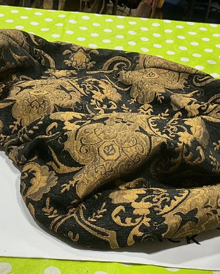 English Saddle Cover Gold/Black
