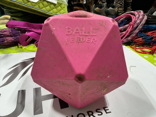 Ball Feeder Pink