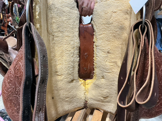 Western Saddle 15.5" G8" Silver Royal 