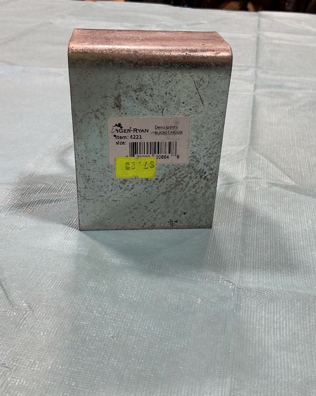 Over Fence Bucket Holder 