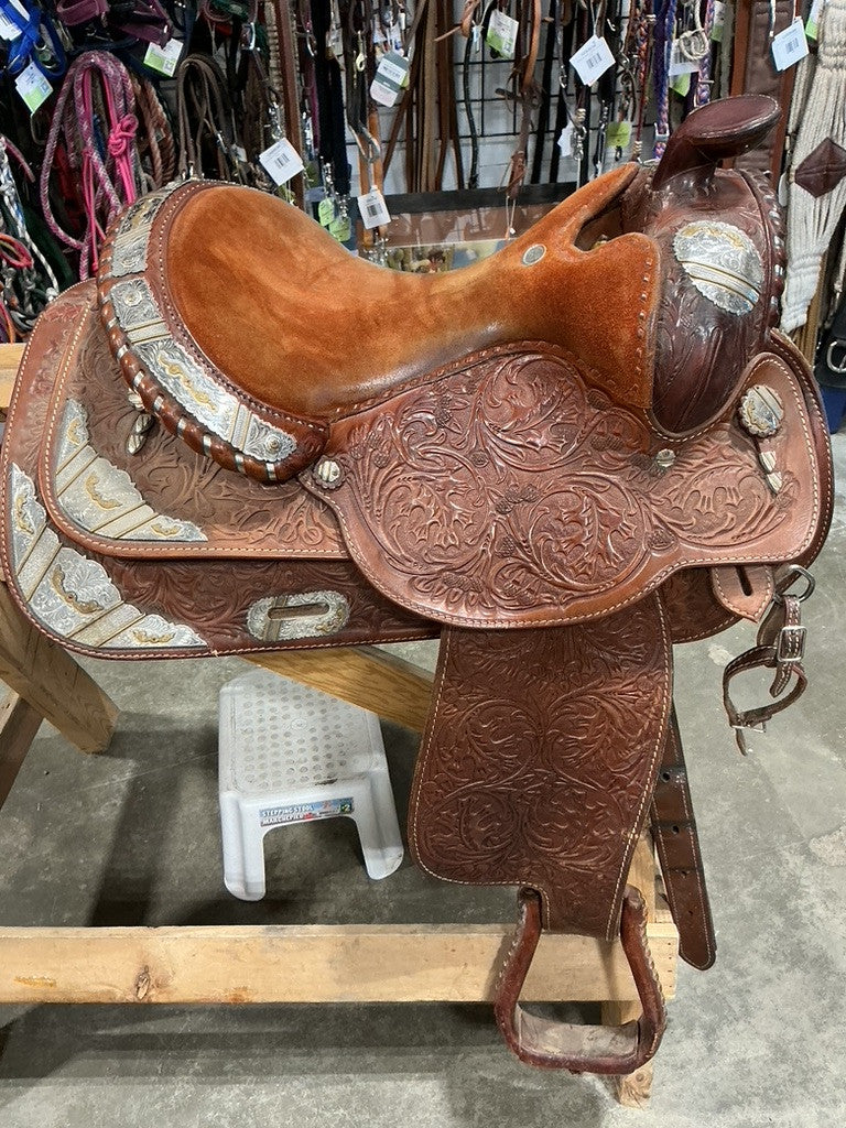 Western Saddle 15.5" G8" Silver Royal
