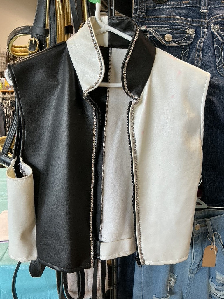Show Vest Black/White Faux Lether