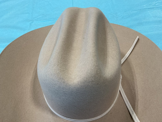 Cowboy Hat Tan Felt 3X 7 1/8"