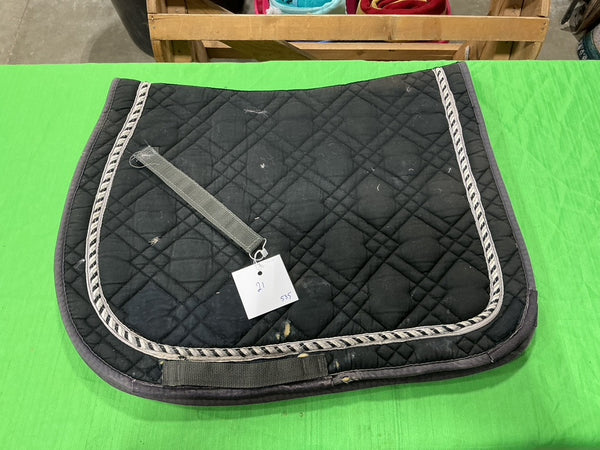 English Saddle Pad – Black, Full (Some Wear) | Used, Acceptable