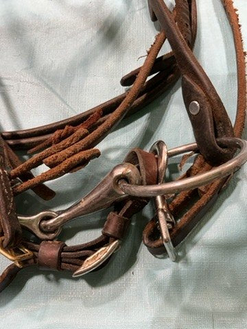 Bridle Western with Reins Snaffle Bit 5 1/4"  (wear on reins)