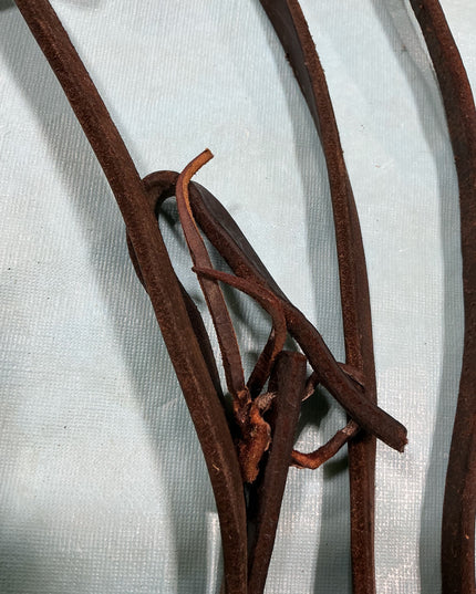Reins Brown Leather Split  (very worn)