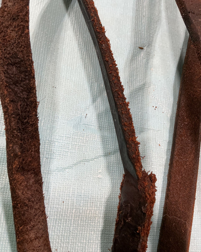 Reins Brown Leather Split  (very worn)