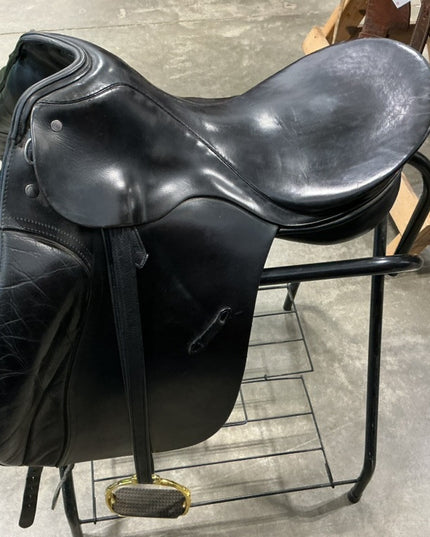 English Dressage Saddle S18" G6"