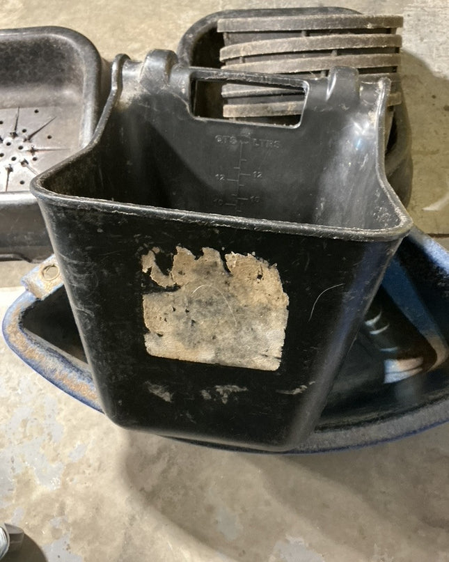 Over the Fence Bucket Black 