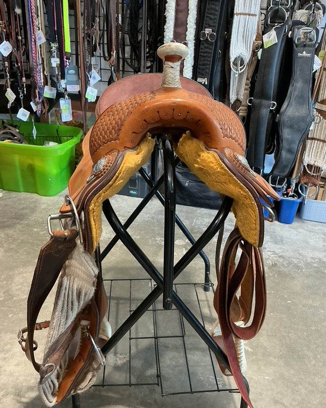 Western Saddle S16" G8" 