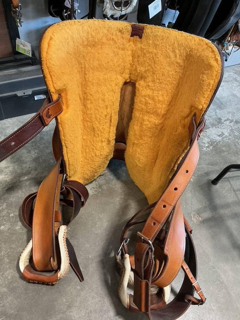 Western Saddle S16" G8"