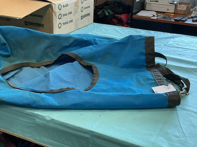 Hay Net Bag Blue Circle Middle 