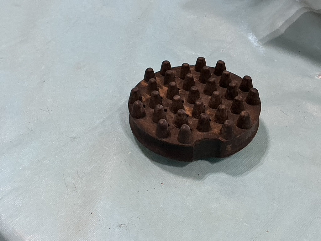 Curry Comb Rubber Round 