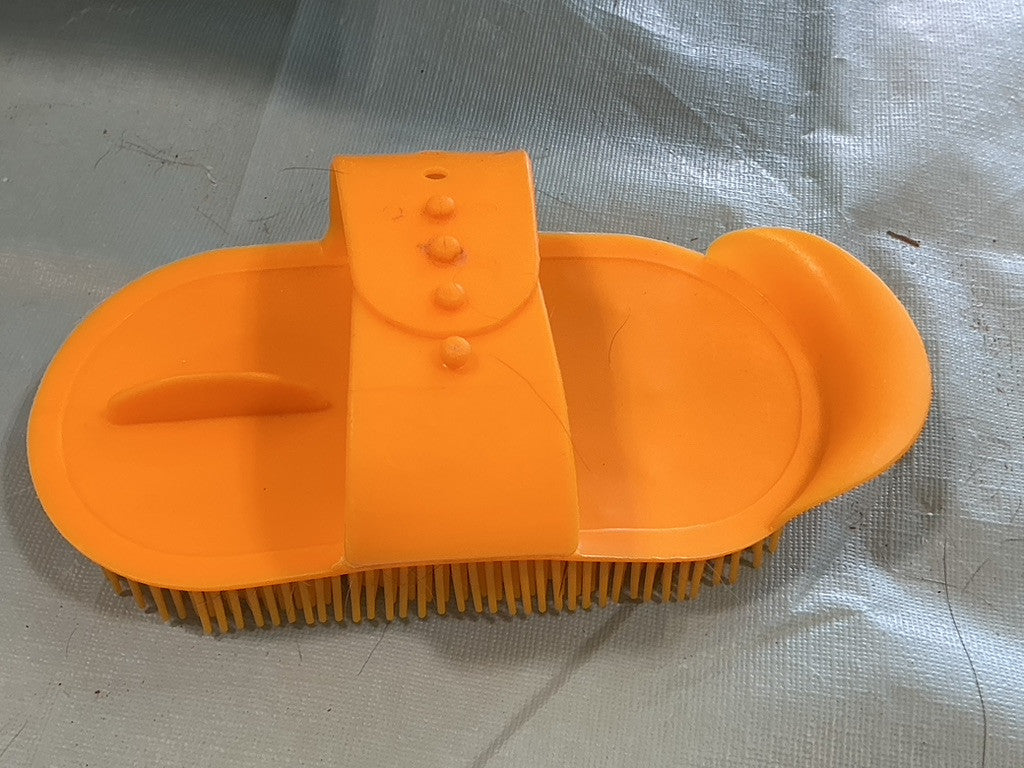 Curry Comb Plastic 