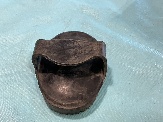 Curry Comb Rubber Oval 