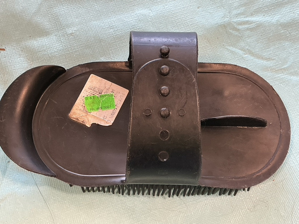 Curry Comb Plastic 