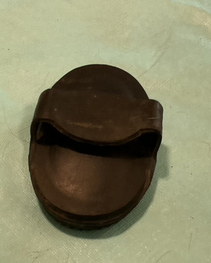 Curry Comb Rubber Oval 
