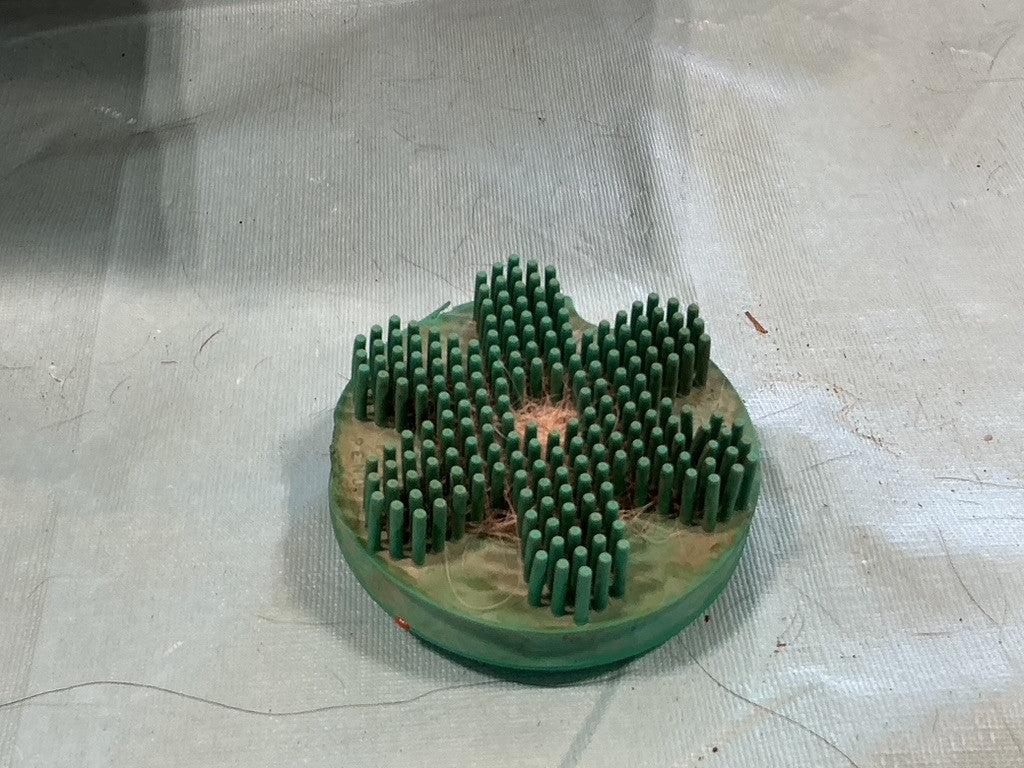 Curry Comb Rubber Round 