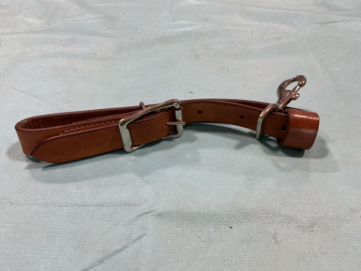 Back Flank  Cinch Hobble. Brown Leather