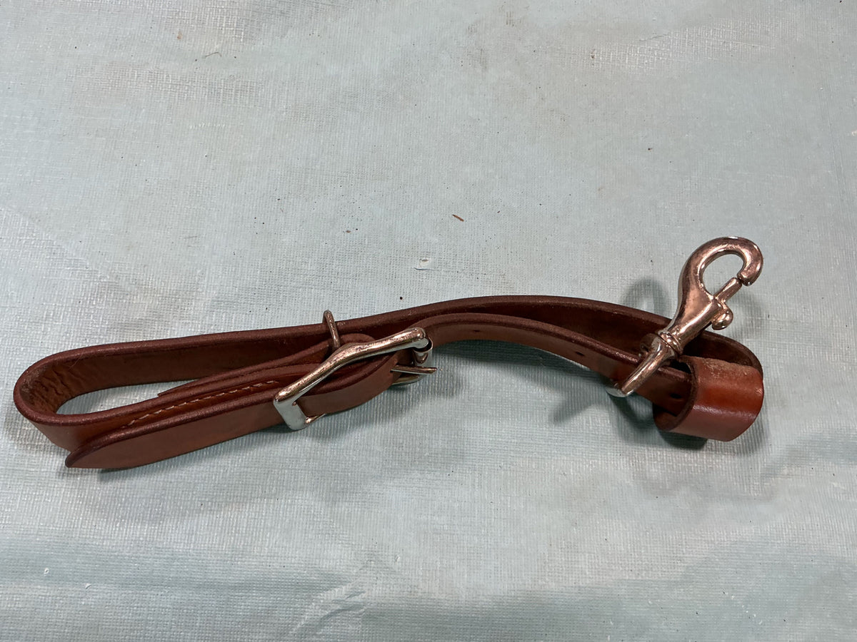 Back Flank  Cinch Hobble. Brown Leather