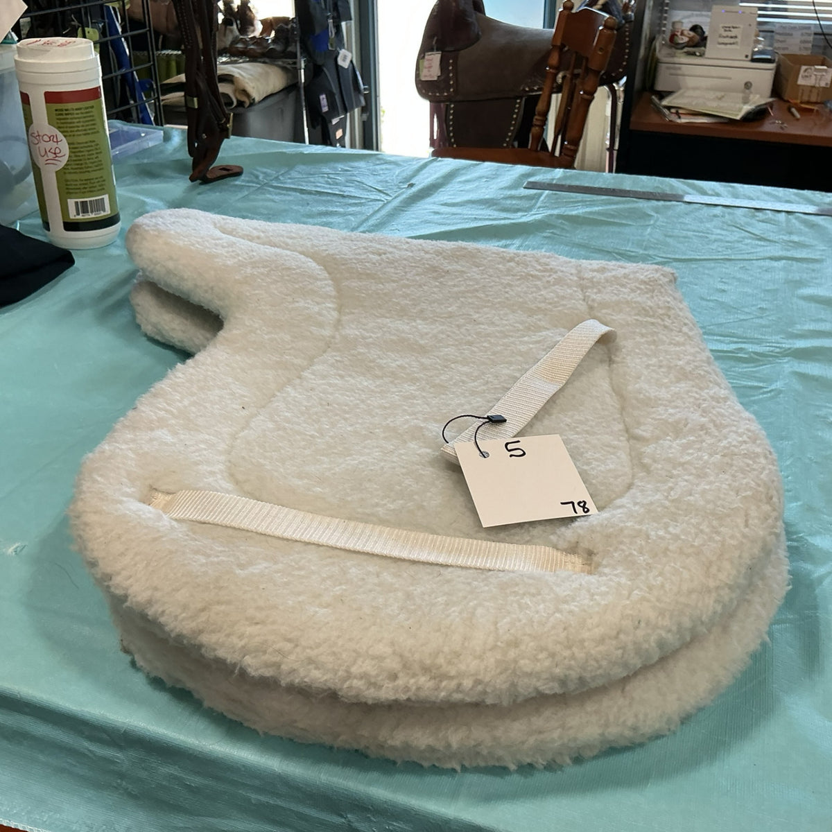 English Half Pad White 