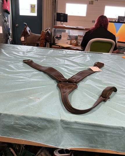 Western Breast Collar Missing ties to saddle 