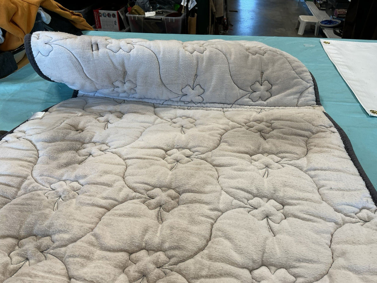 English Pad White/Cloverleaf.   (some stains)