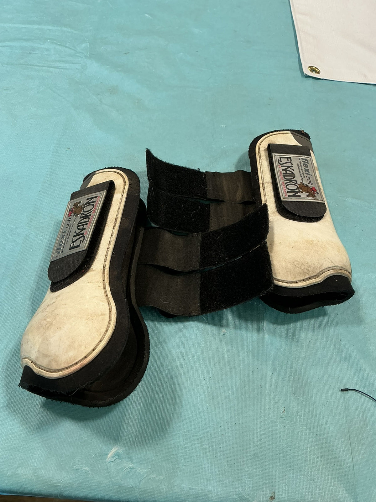 Sport Boots  Eskadron. White 
