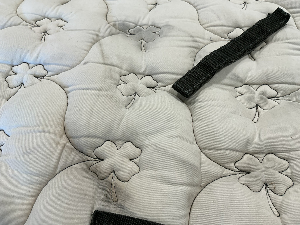 English Pad White/Cloverleaf.   (some stains)