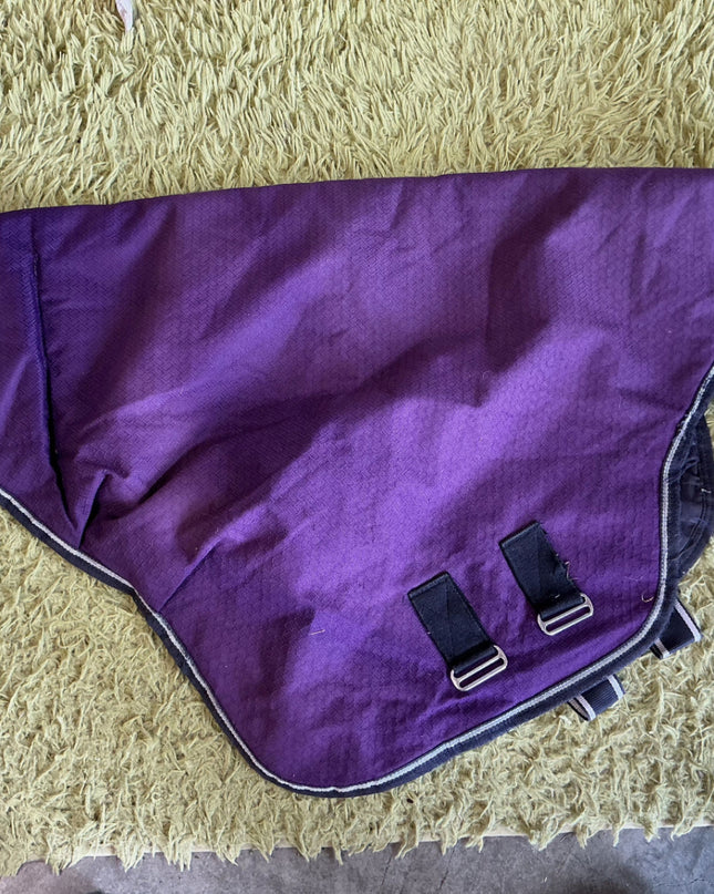 purple neck 