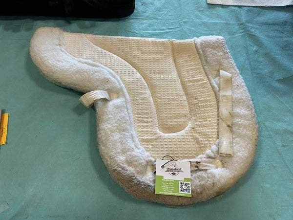 English 1/2 Saddle Pad – Pony | Used, Acceptable