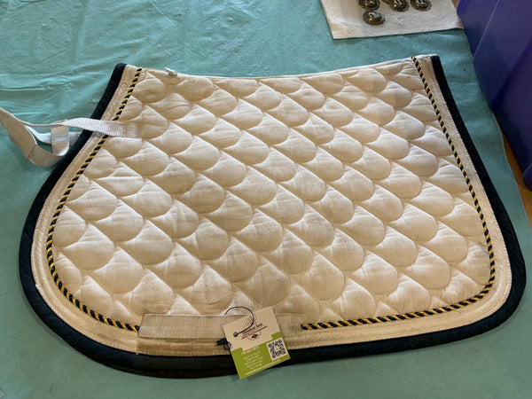 English Saddle Pad – White | Used, Acceptable