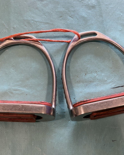 english stirrups 
