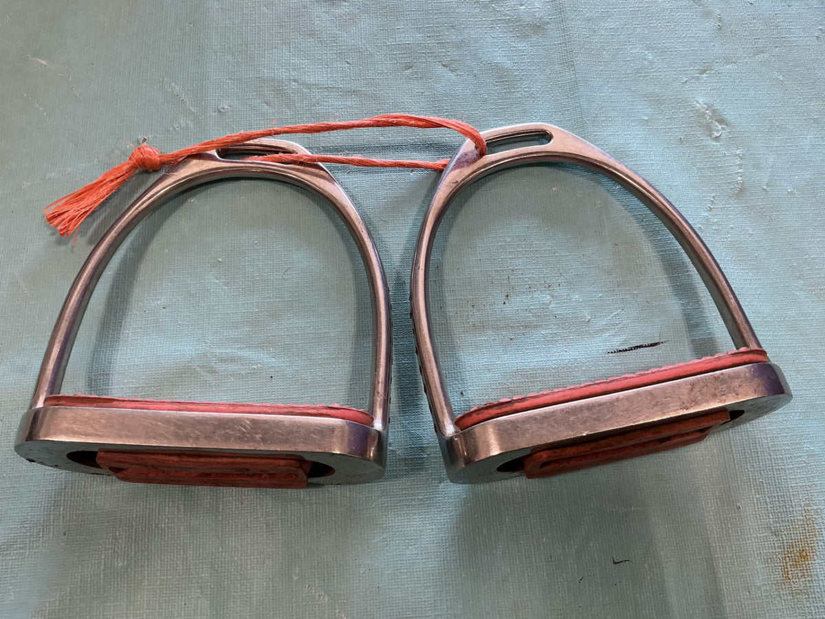 english stirrups 