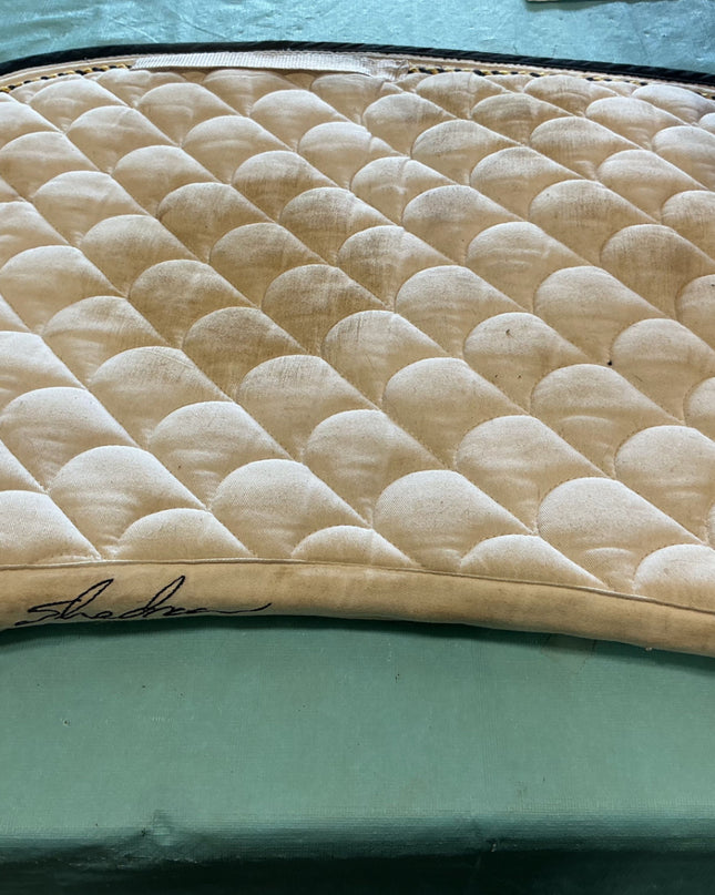 English pad white