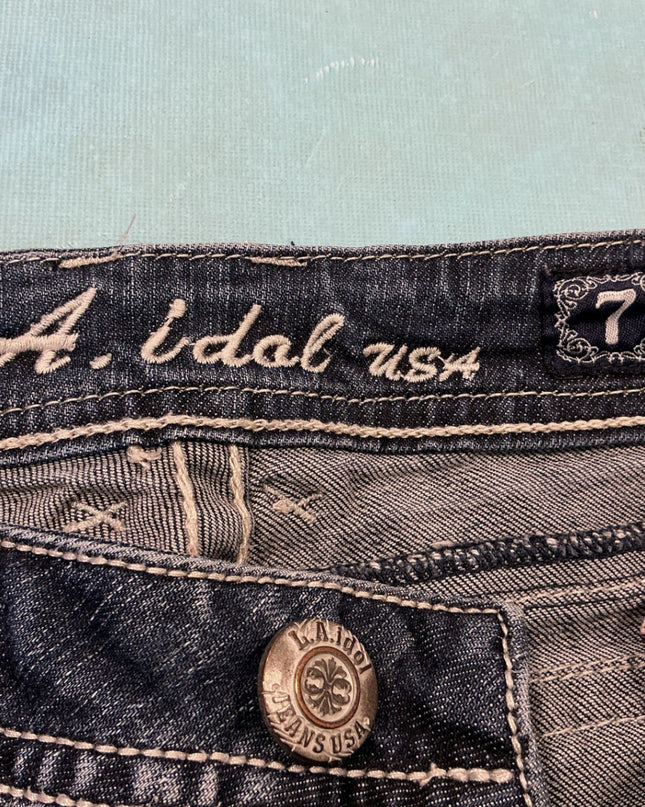 Jeans L.A. Idol. Size 7 Womens