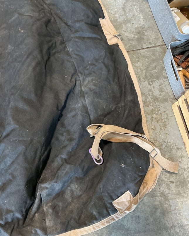 Blanket Winter 76" Black/Beige. est 100-150 fill