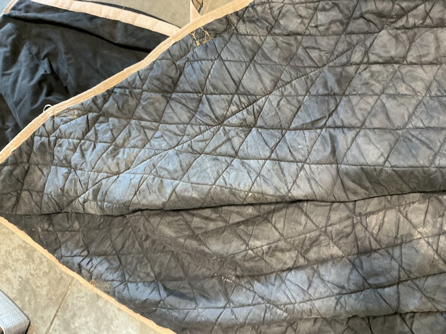 Blanket Winter 76" Black/Beige. est 100-150 fill