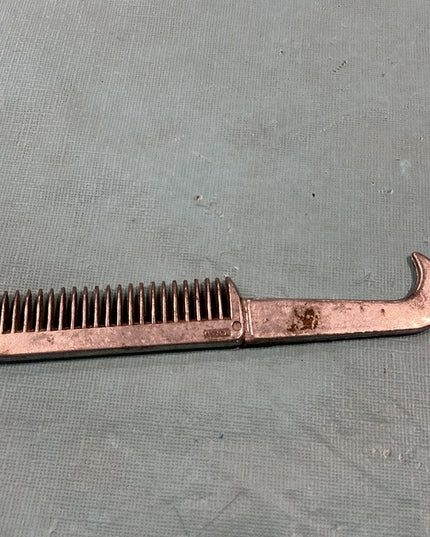 Comb Metal 