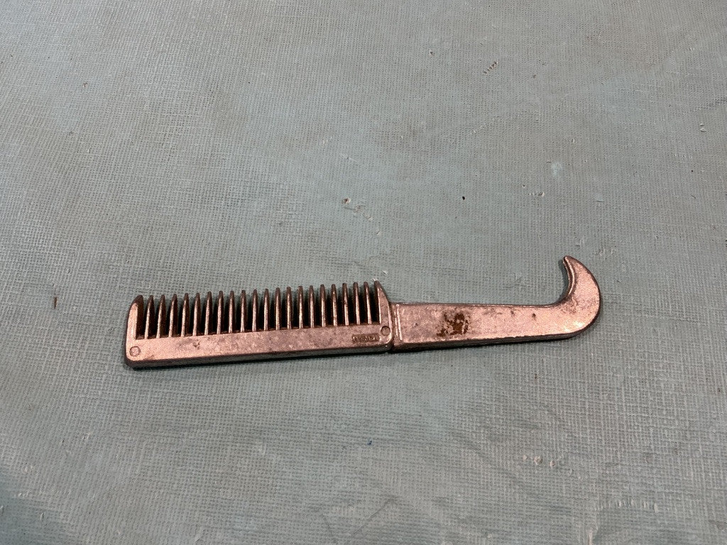 Comb Metal 