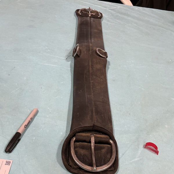 Western Cinch – Weaver, 32" (Decoration/Parts Only) | Used, Acceptable